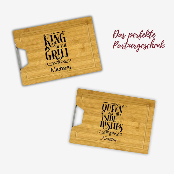 Geschenkset - 2er Set Schneidebretter mit Griff und Saftrille aus Bambus für Paare - King of the Grill & Queen of the Sidedishes