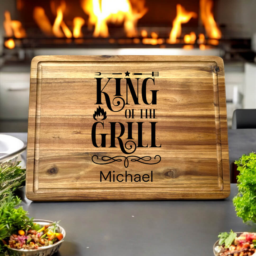 2er Set Schneidebretter aus Akazienholz für Paare - King of the Grill & Queen of the Sidedishes