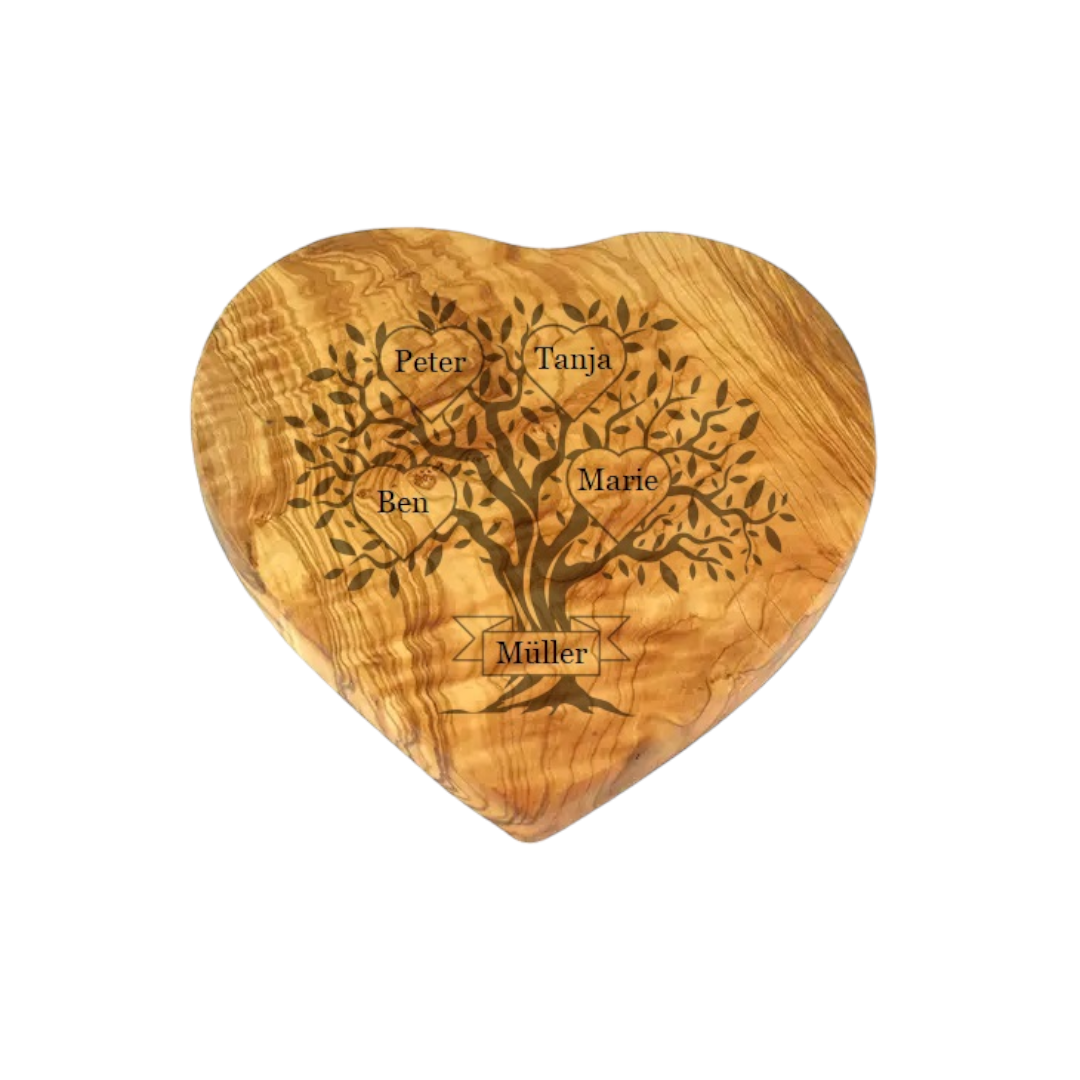Servierbrett aus Olivenholz in Herzform mit Familienstammbaum